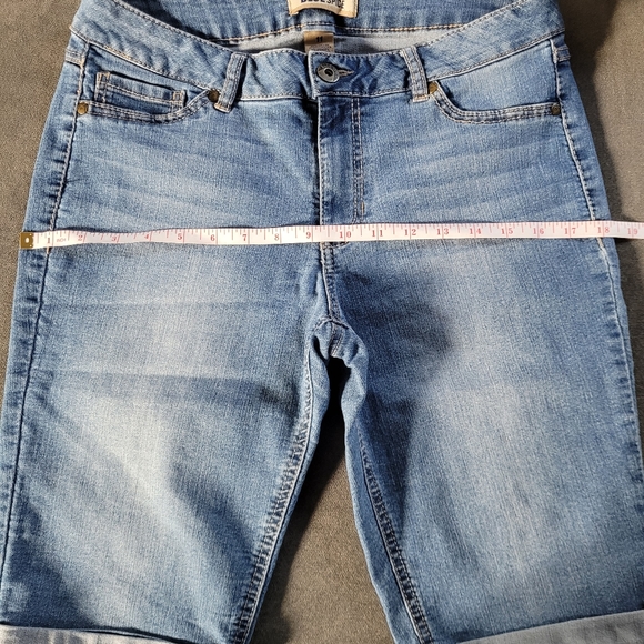 Women's Size 11 Blue Spice Denim Shorts - Picture 5 of 7
